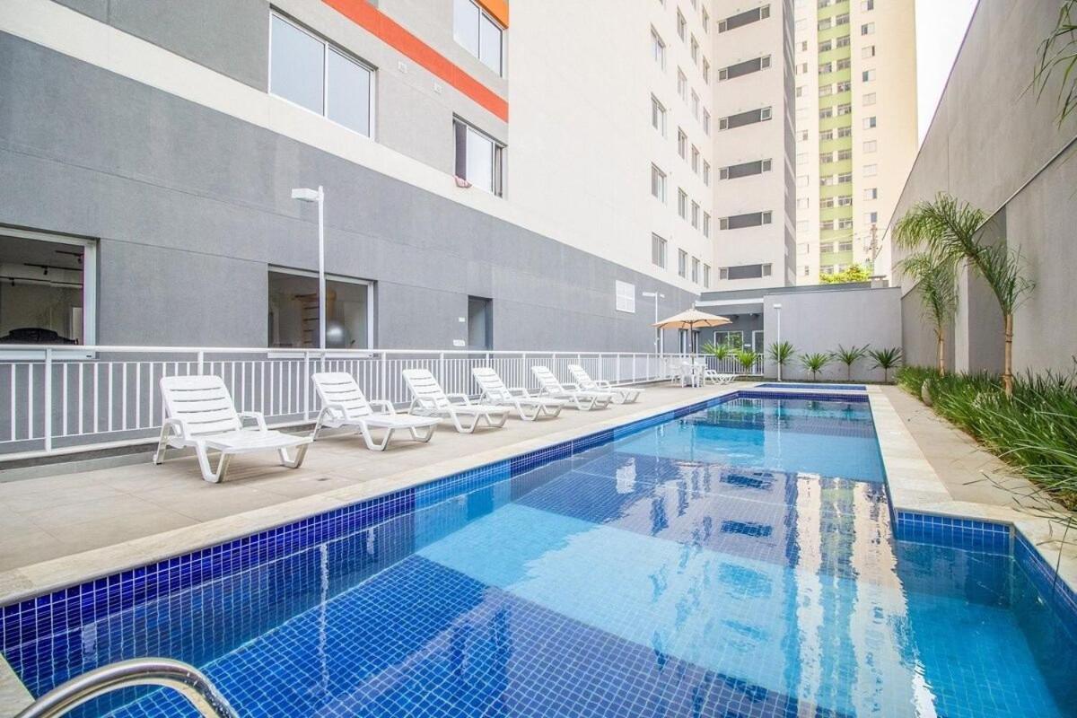 Feliz No Bras Com Piscina/metro Bras São Paulo